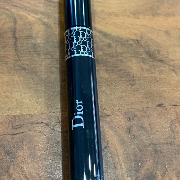 Christian Dior - Picture 3 of 10